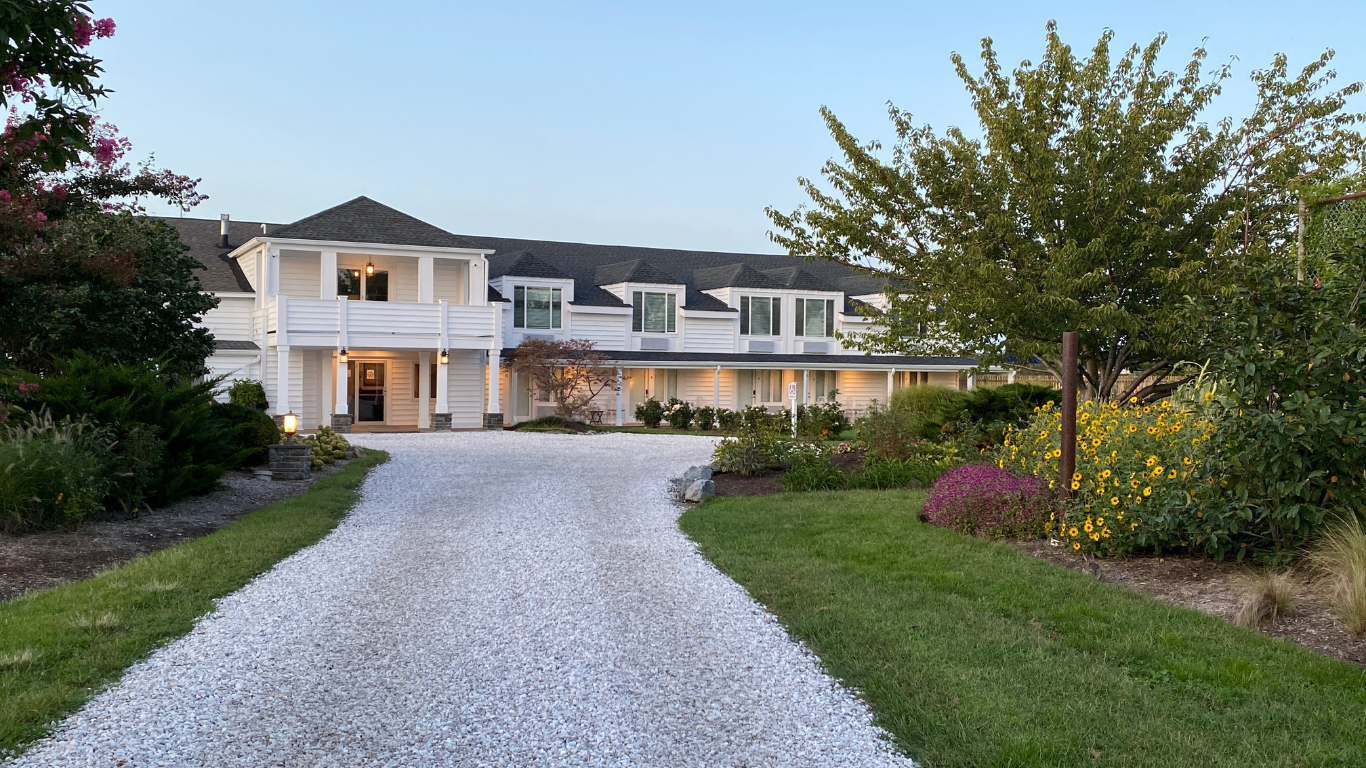 Tilghman Island Inn: A Gracious Supporter of South Lakes Athletics